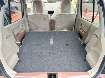 ラパン(スズキ)新車見本展示無 内外装写真他１