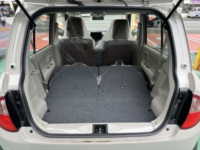ラパンLC(スズキ)新車見本展示無 内外装写真他１