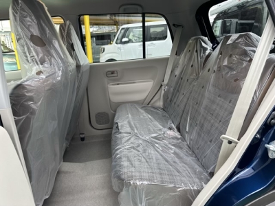 ラパンLC(スズキ)新車見本展示無 後席内装