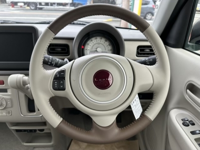 ラパンLC(スズキ)新車見本展示無 内外装写真