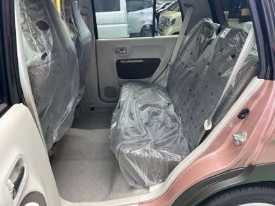 ラパンLC(スズキ)新車見本展示無 後席内装