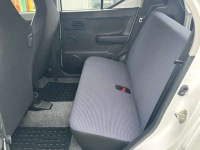 アルト(スズキ)中古車 前席内装
