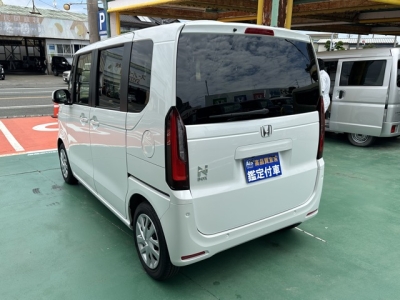 新型N-BOX(ホンダ)中古車 後方