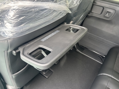 新型N-BOX(ホンダ)届出済未使用車 内外装写真他１