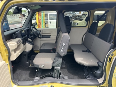 N-VAN e(ホンダ)中古車 後席内装