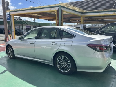クラウンハイブリッド(トヨタ)中古車 後方