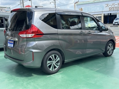 フリード(ホンダ)中古車 内外装写真他２
