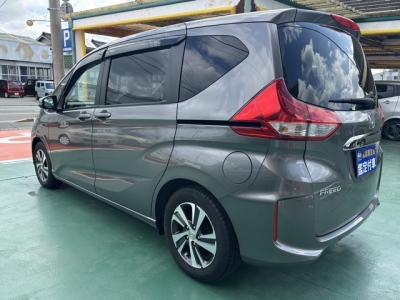 フリード(ホンダ)中古車 後方