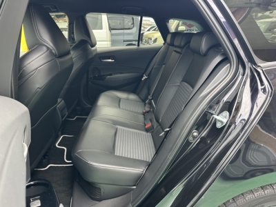 カローラツーリング(トヨタ)中古車 後席内装
