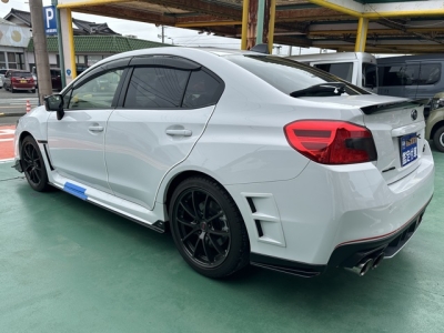 WRX S4(スバル)中古車 後方