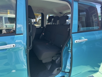 ルーミー(トヨタ)中古車 後席内装