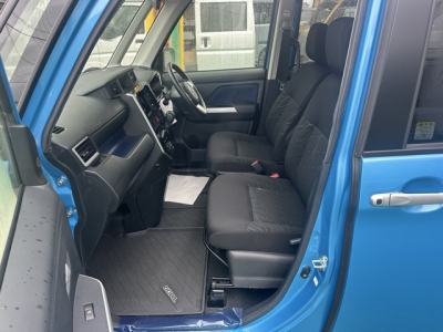 トールカスタム(ダイハツ)中古車 前席内装