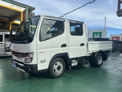 キャンター(三菱)登録済未使用車 前方