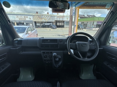 ハイゼットカーゴ(ダイハツ)中古車 後席内装