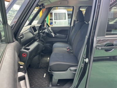 ルークス(ニッサン)中古車 前席内装