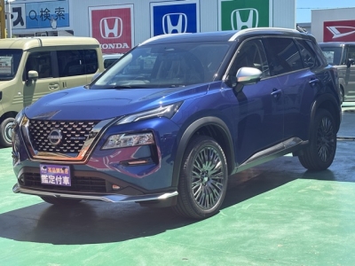 エクストレイル(ニッサン)登録済未使用車 前方