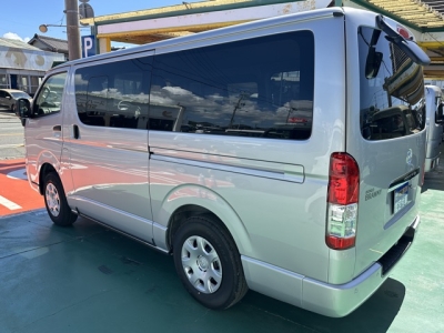 ハイエースバンのOEM(トヨタ)登録済未使用車 後方