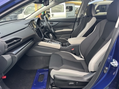 レヴォーグ レイバック(スバル)中古車 前席内装