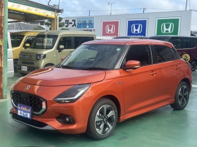新型スイフト(スズキ)中古車 前方