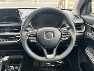 WR-V(ホンダ)登録済未使用車 内外装写真