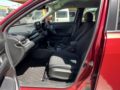 WR-V(ホンダ)中古車 前席内装