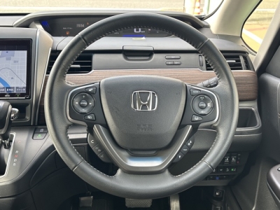 フリード+(ホンダ)中古車 内外装写真他