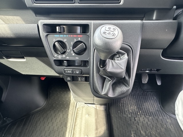 ハイゼット(ダイハツ)中古車 14