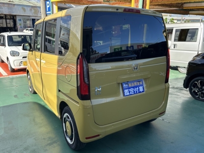 新型N-BOX(ホンダ)届出済未使用車 後方