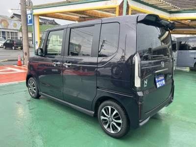 新型N-BOX(ホンダ)届出済未使用車 後方