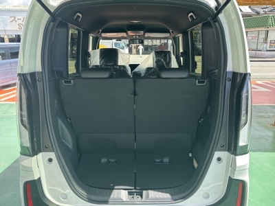 新型N-BOX(ホンダ)届出済未使用車 内外装写真他１