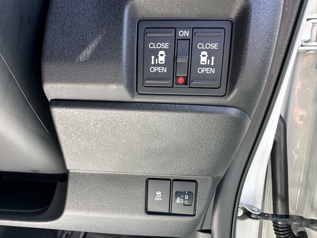 N-BOX(ホンダ)中古車 13