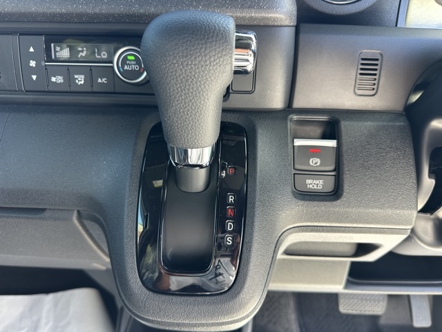 N-BOX(ホンダ)中古車 19