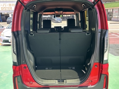 新型N-BOX(ホンダ)中古車 内外装写真他２