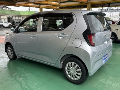 ミライース(ダイハツ)中古車 後方