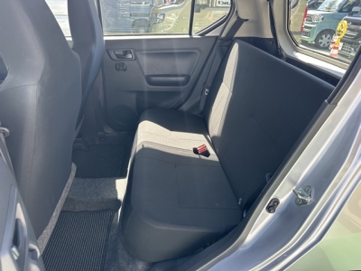 ミライース(ダイハツ)中古車 後席内装