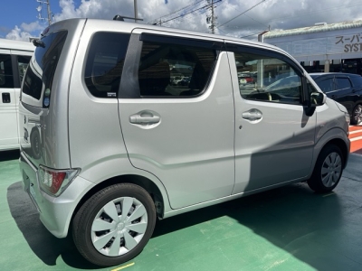 ワゴンR(スズキ)中古車 内外装写真他２