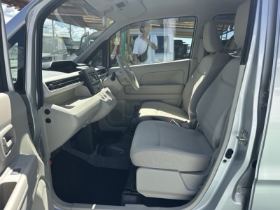 ワゴンR(スズキ)中古車 前席内装
