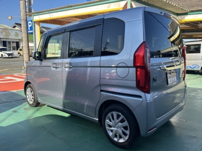 N-BOX(ホンダ)中古車 後方