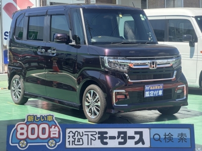N-BOXカスタム(ホンダ)中古車 全体