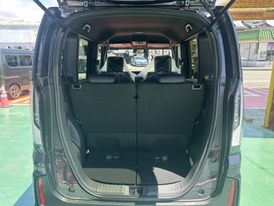 新型N-BOX(ホンダ)届出済未使用車 内外装写真他2