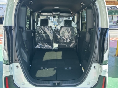 新型N-BOX(ホンダ)届出済未使用車 内外装写真他２