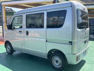 エブリイバンのＯＥＭ(スズキ)届出済未使用車 後方