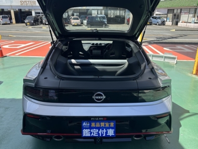 フェアレディZ(ニッサン)中古車 後席内装