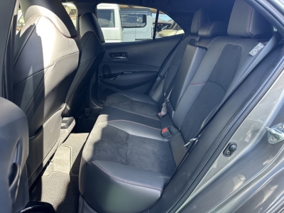 GRカローラ(トヨタ)中古車 後席内装
