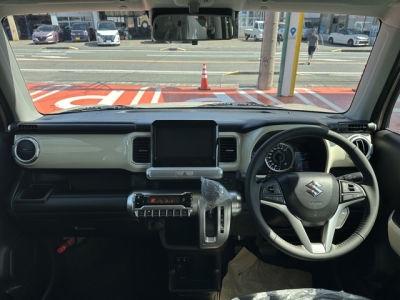 クロスビー(スズキ)登録済未使用車 内外装写真
