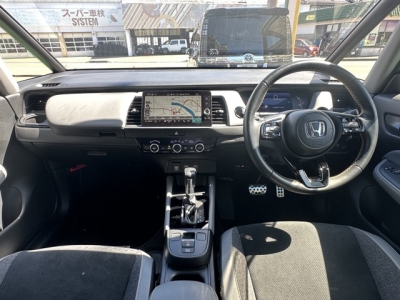 フィット(ホンダ)中古車 内外装写真