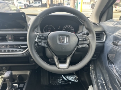 WR-V(ホンダ)登録済未使用車 内外装写真