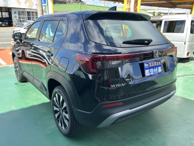 WR-V(ホンダ)登録済未使用車 後方