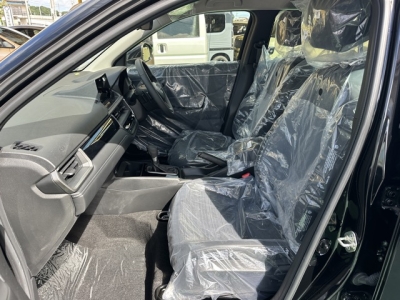 WR-V(ホンダ)登録済未使用車 前席内装