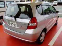 フィット(ホンダ)中古車 後方